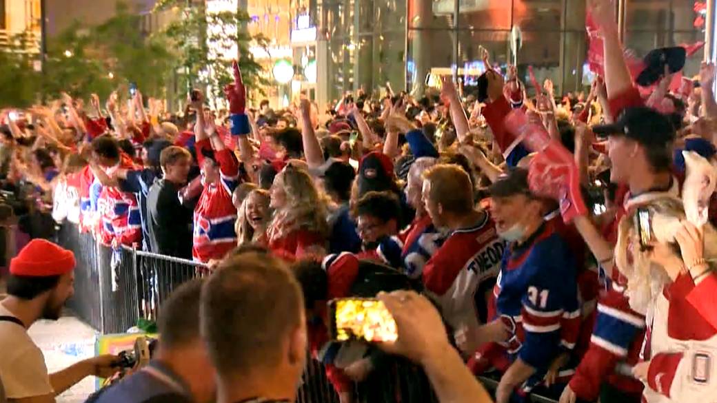 Polisi Montreal Menembakkan Gas Air Mata Kepada Penggemar Canadiens Tanpa Peringatan Setelah Perayaan Game 4